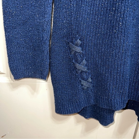 a.n.a. Women’s Glittery Navy Blue Long Sleeve Sweater Size Medium - Picture 3 of 7